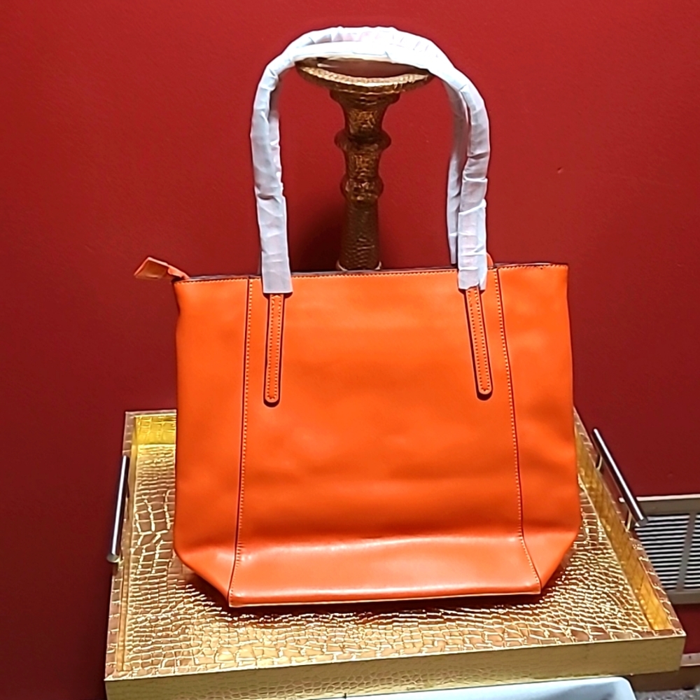 CHERRY CHICK leather, orange  mid size tote